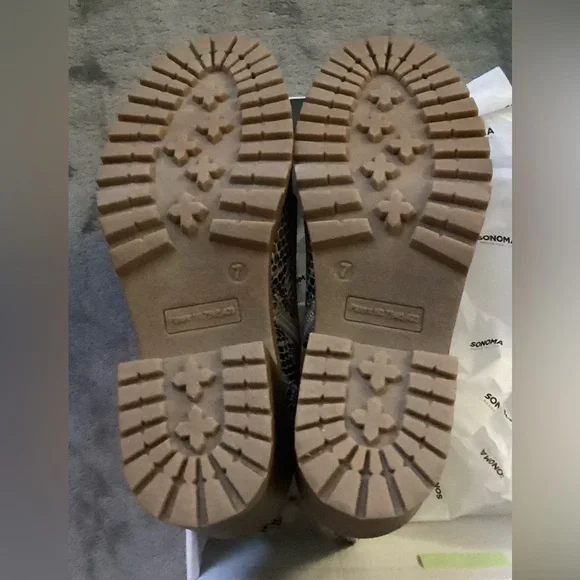 Faux Snakeskin Lace Up Combat Like Boots New in Box by Sonoma Goods for Life - Picture 10 of 12